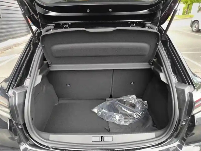 Peugeot 208 electrique 54 kwh 156ch — photo 6