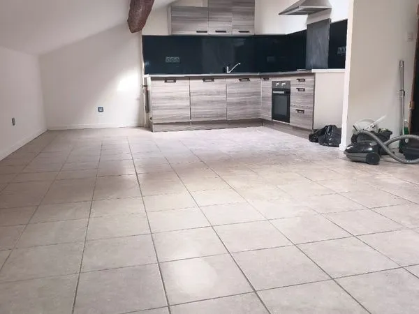 Loue appartement t3 au 3em etage