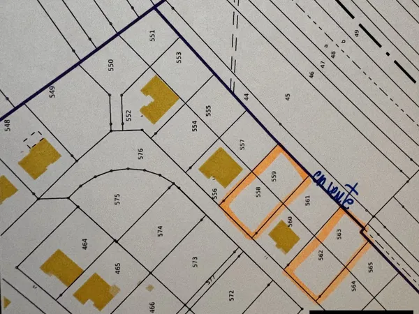 Terrain 800 m²