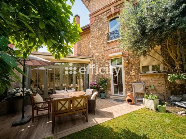 Maison 6 pièces 162 m²