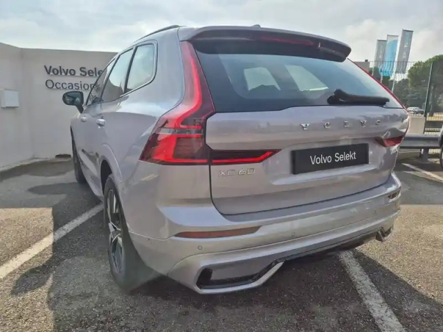 Volvo Xc60 t6 hybride rechargeable 350ch plus style dark geartronic 8 awd — photo 2