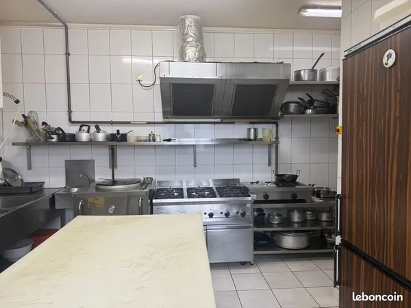 Local 100 m² Angers