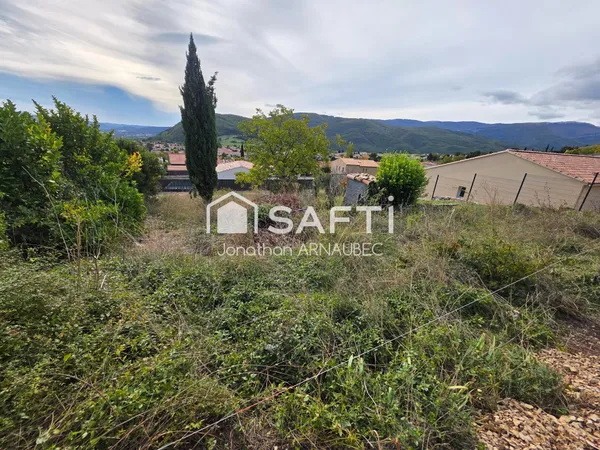 Construisez votre maison avec une vue panoramique sur les montagnes !