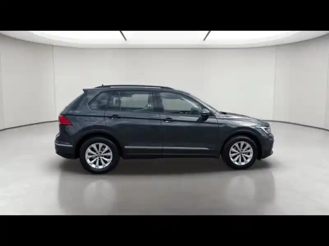 Volkswagen Tiguan 2.0 tdi 150ch life business dsg7 — photo 6