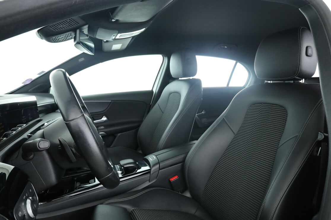 Mercedes-Benz Classe A 200 7G-DCT — photo 9