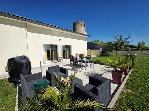 Maison de village proche de Sauveterre