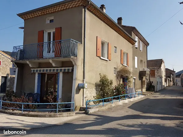 Maison de village
