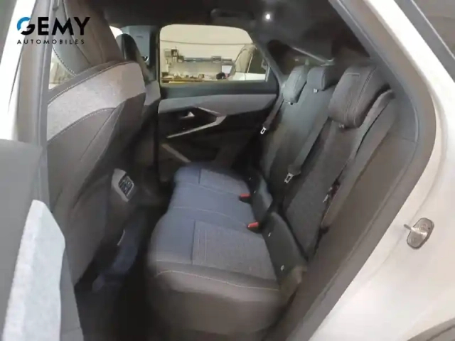 Peugeot 3008 hybrid 145 e-dcs6 — photo 26