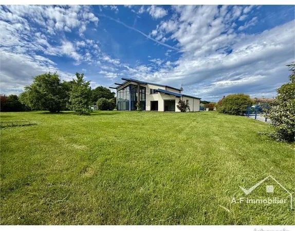 Villa 5 pièces 185 m²