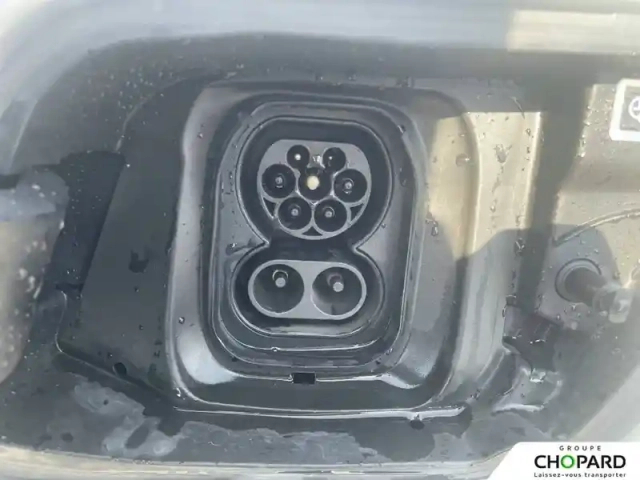 Peugeot 2008 electrique 136 ch — photo 15