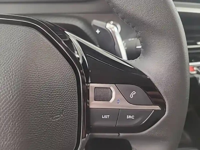 Peugeot 208 hybrid 100 e-dcs6 — photo 22