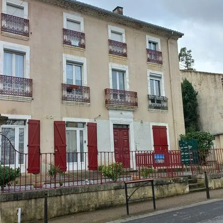 T2 28 m² MEUBLÉ - PROCHE THERMES - 75 000 - 7 800 DE RECETTES EN 2025 Lamalou-les-Bains - 34240