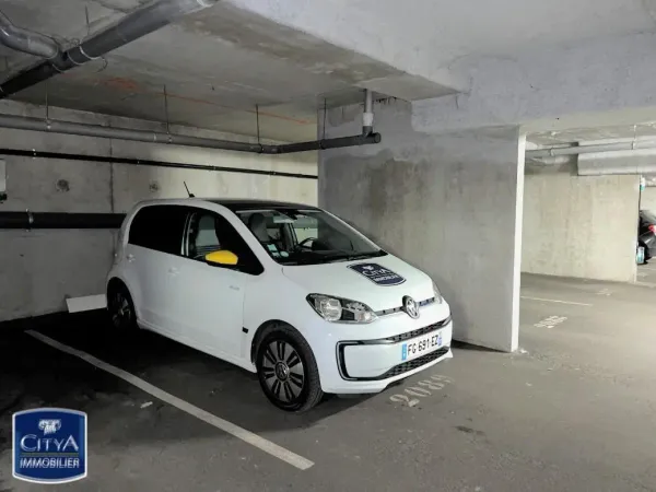 Stationnement Location Tours   50€