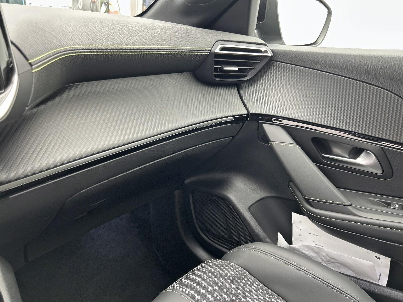 Peugeot 208 puretech 100 s&s bvm6 gt — photo 27