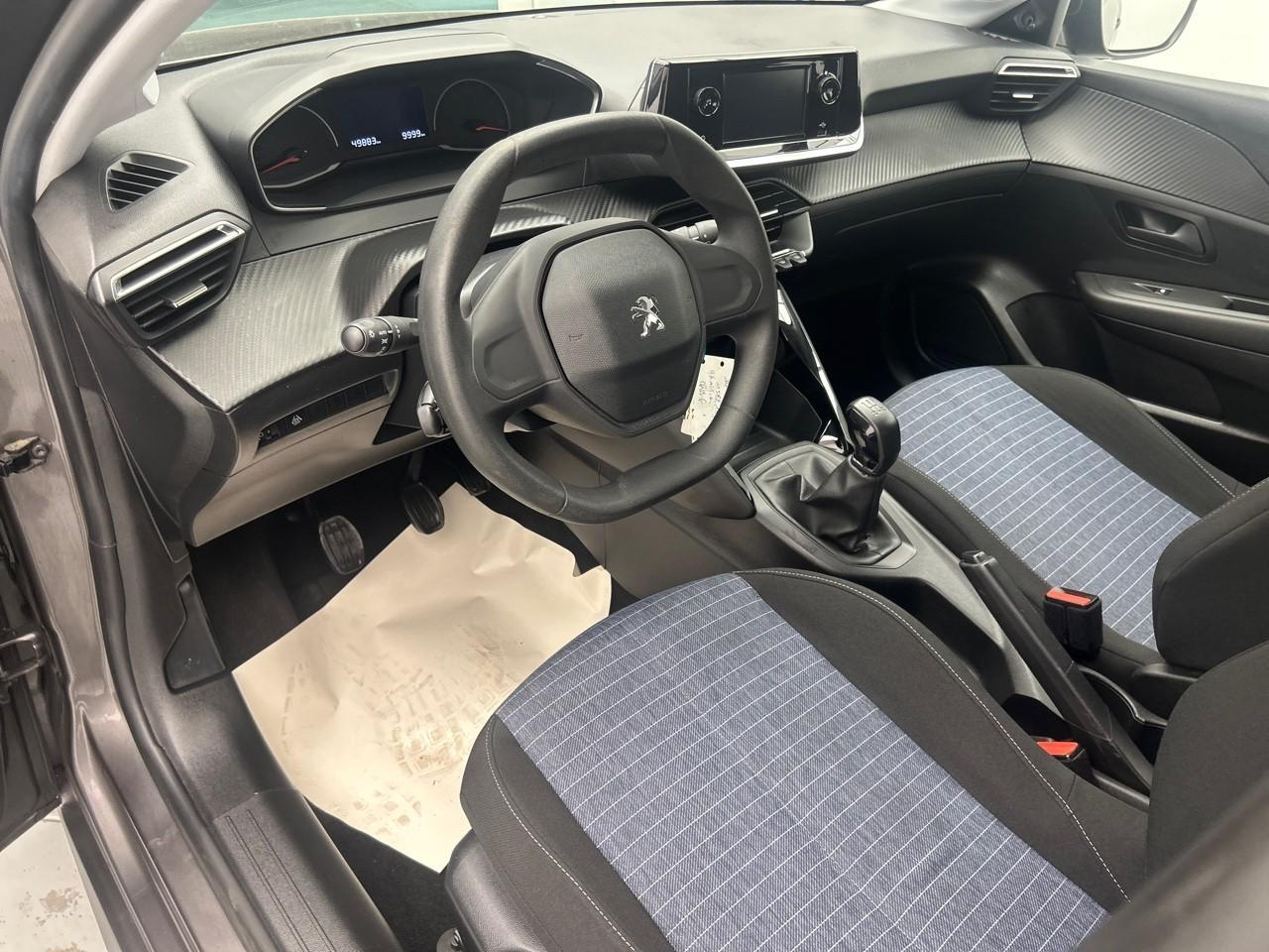 Peugeot 208 puretech 75 s&s bvm5 like — photo 9