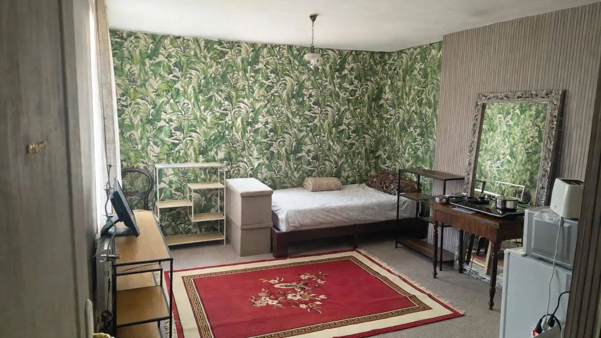 Photo 1