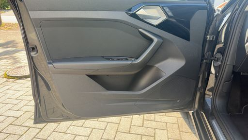 Audi A1 Sportback 1.0 TFSI 95 S-Tronic 7 - Design Luxe – 2020 – 102445 km – Essence – Boîte Automatique — photo 25