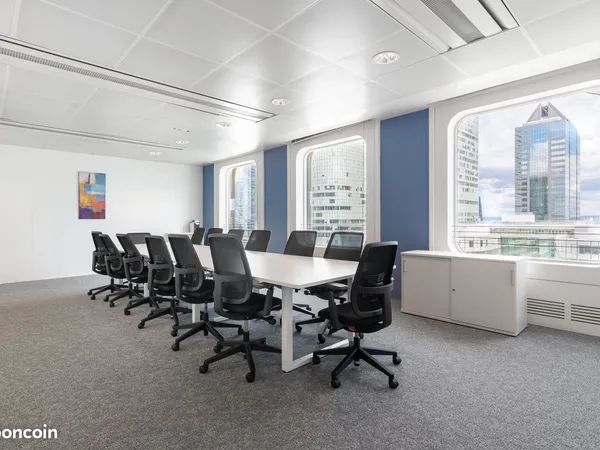 Bureau en espace ouvert à louer pour 10 personnes à LA DÉFENSE, Tour Ariane Puteaux