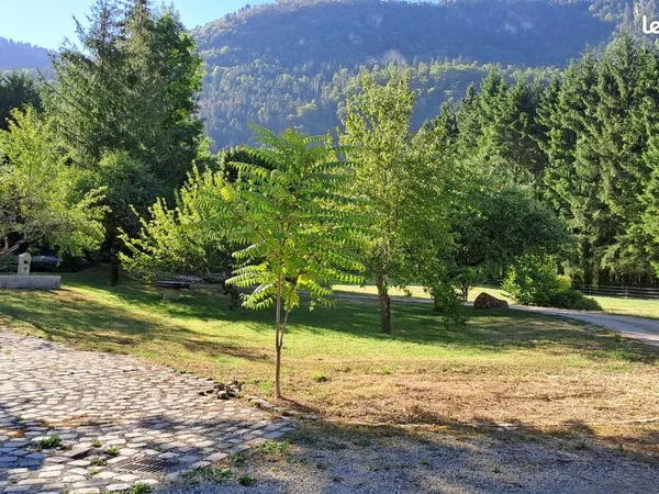 Chalet 6 pièces 278 m²