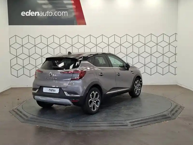 Renault Captur e-tech plug-in 160 — photo 5
