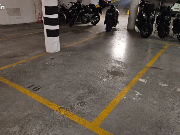 Loue parking souterrain Paris X
