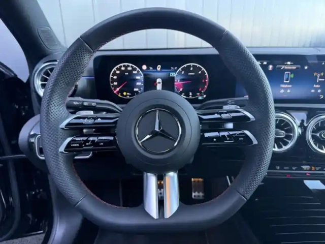 Mercedes Classe A 200 d amg line — photo 21
