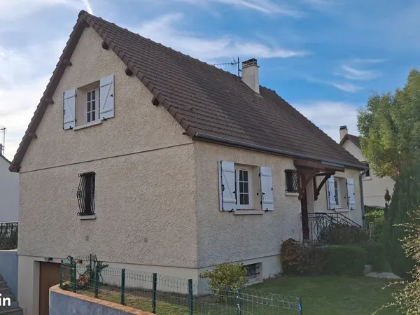 Maison 5 pièces, 105 m2, exposée sud, 629m2