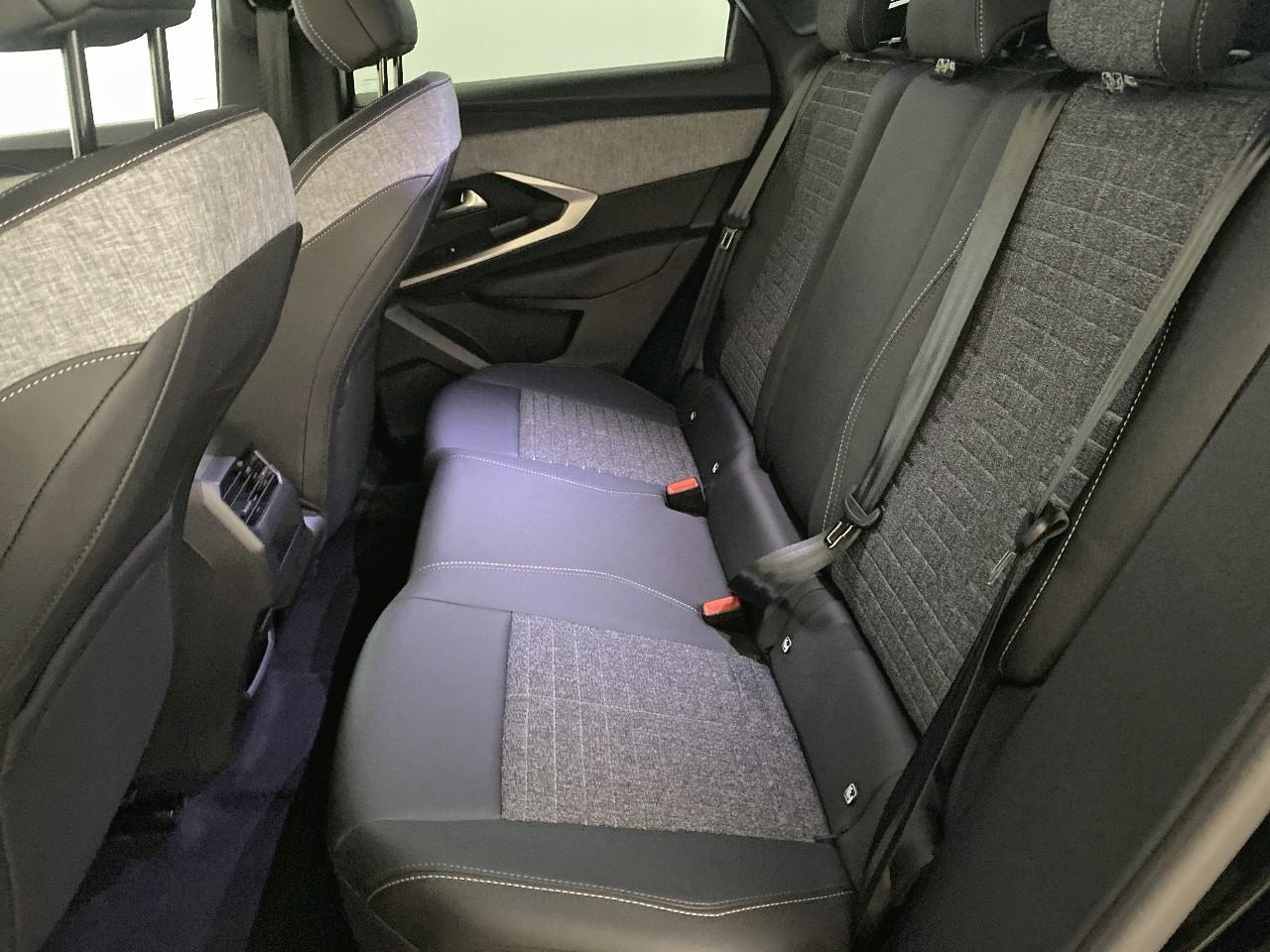 Peugeot 3008 electrique 210 ch 73 kwh allure — photo 10