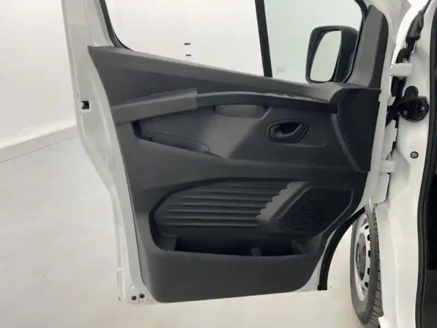 Renault Trafic fg vul blue dci 130 l1h1 3t gsr2 advance 4p — photo 11