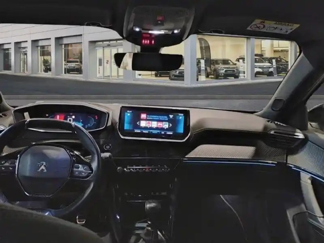 Peugeot 2008 puretech 130 s&amp;s bvm6 gt — photo 10
