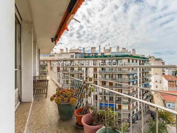 Vends t3 - 111 m² - Marseille 13004