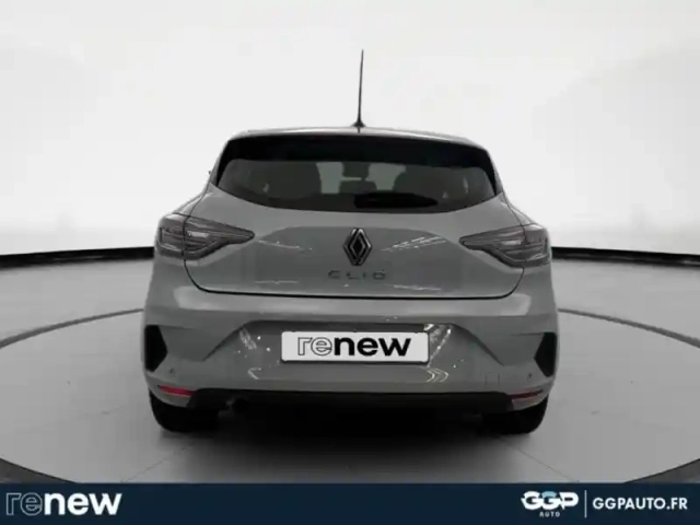 Renault Clio 1.5 blue dci 100ch evolution - 24 — photo 4