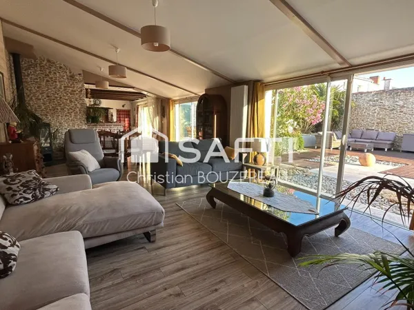 Élégante maison de caractère avec piscine