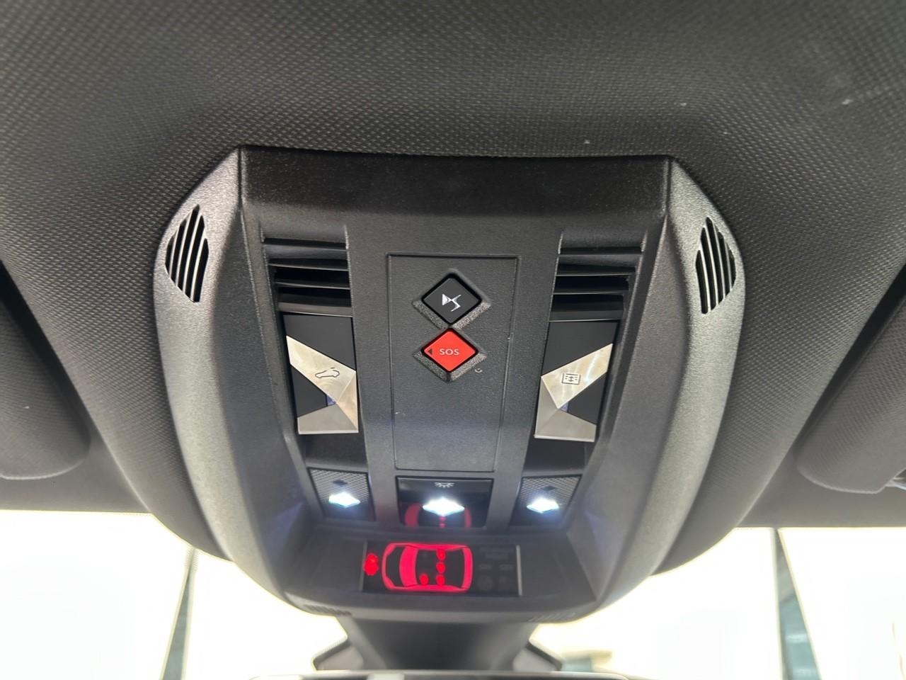 Ds Ds 7 crossback hybride rechargeable e-tense 300 eat8 4x4 opera — photo 33