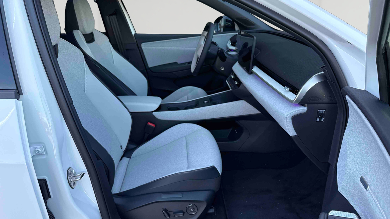 Volkswagen ID. Polo 211 ch 52 kWh — photo 21