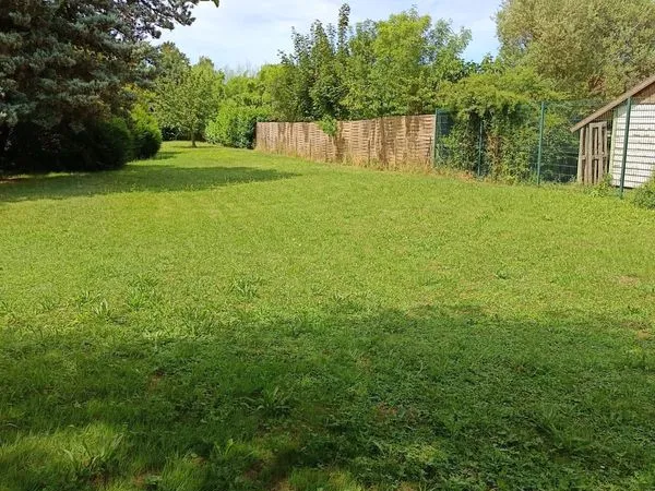 🏡 THIL (01120) - Terrain constructible de 600 m² - 210 000