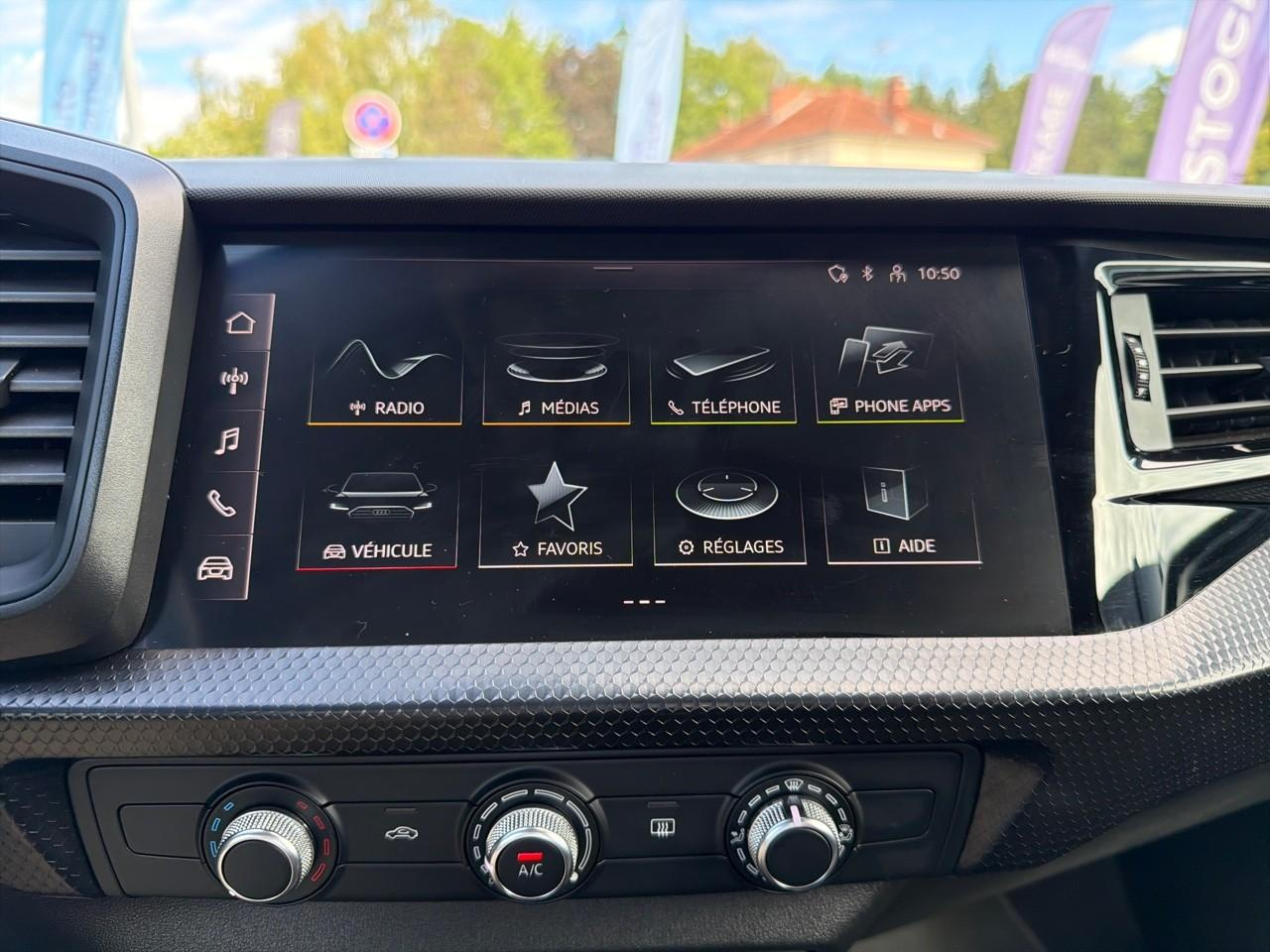 Audi A1 sportback 25 tfsi 95ch advanced — photo 17