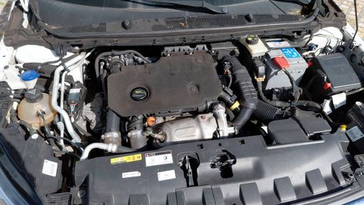 Peugeot 308 1.5 BlueHDi 130 EAT8 - Tech Edition – 2020 – 138961 km – Diesel – Boîte Automatique — photo 26