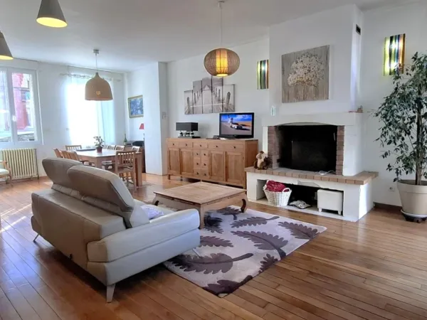 Maison 6 pièces 166 m²