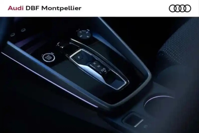 Audi A3 tfsi mild hybrid 116 s tronic 7 s line — photo 3