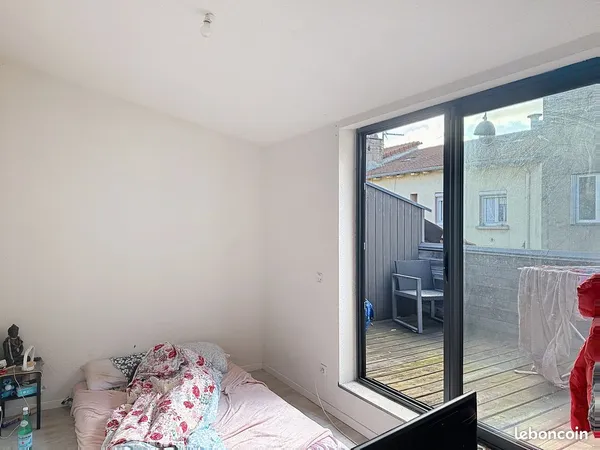 Duplex centre ville prox place st roch(terrasse)