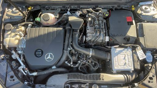 Mercedes Classe A 250 218 8G-DCT - Style Line – 2022 – 65991 km – Hybride essence – Boîte Automatique — photo 21