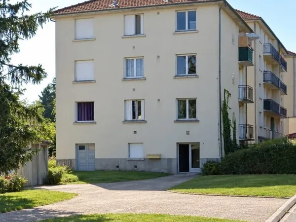 Bâtiment 285 m²
