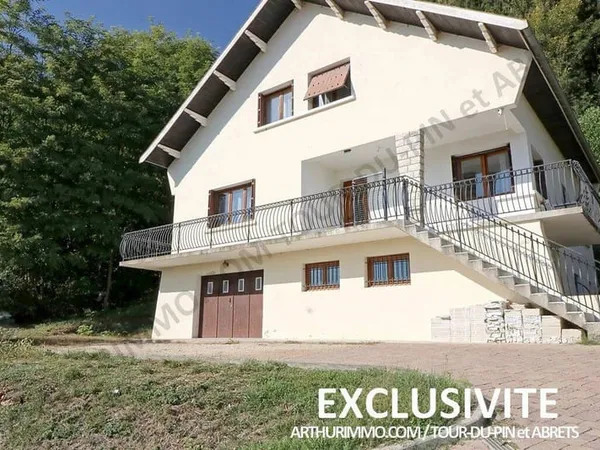 Maison 8 pièces 170 m²