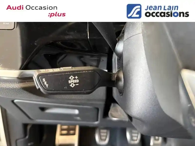 Audi Q3 sportback 35 tfsi 150 ch — photo 12