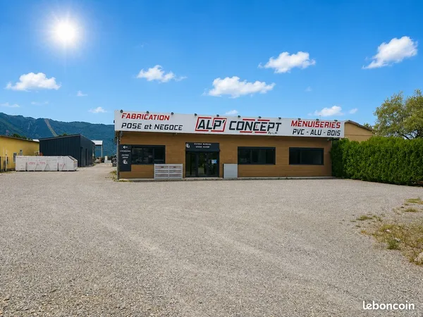 Batiment d'activite a vendre cause demenagement