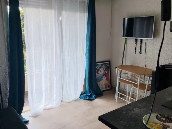Studio 1 pièce 15 m²
