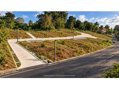 Ducos Terrain de 680 m², faible pente Lot 10