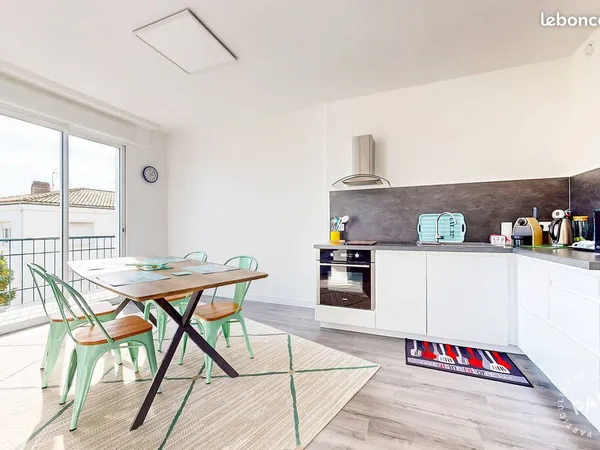 Maison de ville de 3 appartements