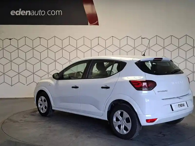 Dacia Sandero sce 65 — photo 2